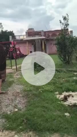 मझगवां: चित्रकूट के नैनी गांव में जमीनी विवाद में युवक ने की हवाई फायरिंग, फैली दहशत, वीडियो वायरल