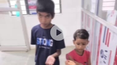 सहार: दुलमचक गांव में जंगली और आवारा कुत्तों का आतंक, दो दिनों में 11 लोगों को काटा