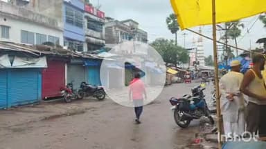 कहरा: स्थायीकरण सहित अन्य मांग को लेकर अनिश्चितकालीन हड़ताल पर गए सब्जी मंडी के सब्जी व्यापारी