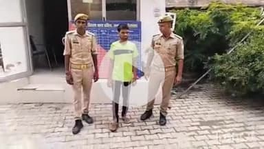 फिरोज़ाबाद: थाना दक्षिण पुलिस की दबिश में वांछित अभियुक्त कपिल को किया गया गिरफ्तार, जान से मारने की धमकी व मारपीट का है आरोपी