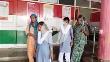 फिरोज़ाबाद: दाऊ दयाल गर्ल्स इंटर कॉलेज में मिड-डे मील का भोजन खाने से हुई फ़ूड पॉइज़निंग, करीब 5 छात्राओं की बिगड़ी हालत