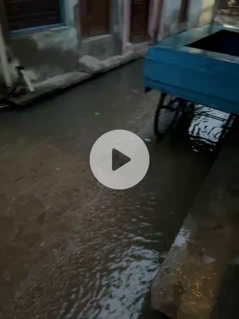 Pani bharav samsya hai #30/7/2025 @havy rain -nagar nigam firozabad -ye hai vikas ki ganga