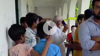 कुटुंबा: पोला मिडिल स्कूल के हेडमास्टर को मनचले ग्रामीणों ने जमकर पीटा, हाथ में धागा व टिका लगाकर विद्यालय जाने से किया था मना