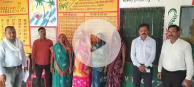 लंभुआ: केंद्रीय टीम ने प्रतापपुर कमैचा के फर्मापुर गांव में विकास कार्यों की की जांच