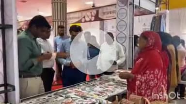 जगदलपुर: सिरहासार भवन में आकांक्षा हाट का आयोजन, महापौर एवं कलेक्टर ने किया शुभारंभ