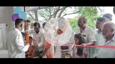 पांकी: विधायक कुशवाहा डॉक्टर शशी भूषण मेहता ने पार्टी कार्यालय के पास आयांश ऑटोमोबाइल दुकान का किया उद्घाटन