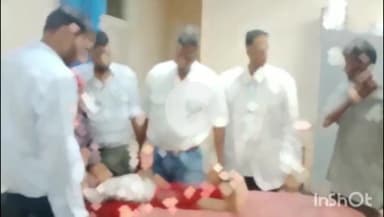 चूरू: गर्म चाय से झुलसे तीन वर्षीय मासूम को पेट और हाथ पर गंभीर घाव के कारण चूरू के डीबी अस्पताल में कराया भर्ती