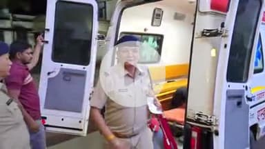 बैतूल नगर: कांगो एक्सप्रेस में यात्री युवक की तबीयत बिगड़ी, जिला अस्पताल में भर्ती, पेंट्रीकार से खाना खाया था