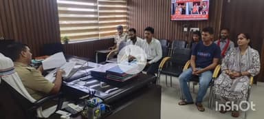 बेगूसराय: कार्यालय कक्ष में डीआईजी ने लगाया जनता दरबार, सुनी 07 फरियादियों की फरियाद