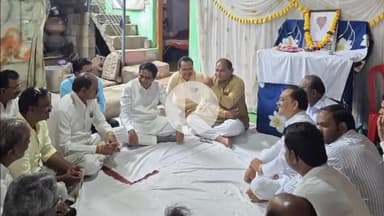 भोकरदन: वरुड येथे माजी केंद्रीय रेल्वे राज्यमंत्री रावसाहेब पाटील दानवे यांनी दिली सांत्वन पर भेट