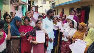 सरकार बनी तो माई बहिन मान योजनान्तर्गत महिलाओं को 2500 मिलेगा ! #ज़फरूल_होदा

@tejashwiyadav जी का वादा