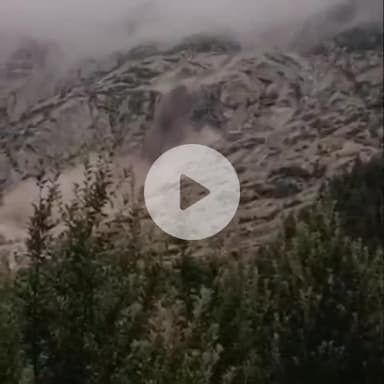 मोरंग: किन्नौर के रिब्बा समीप राललंग खड्ड में आई बाढ़, पहाड़ों से बना हुआ खतरा