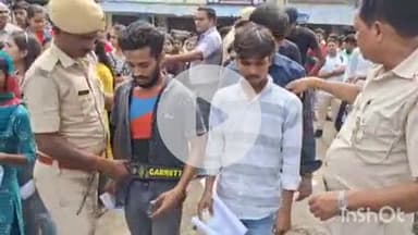 गोपालगंज: डीएवी स्कूल सहित पांच परीक्षा केंद्रों पर सिपाही भर्ती परीक्षा आयोजित, जांच के बाद परीक्षार्थियों को मिली प्रवेश अनुमति