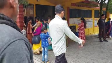 लोहाघाट: उपजिला अस्पताल लोहाघाट और चिकित्सकों के खिलाफ सोशल मीडिया पर अभद्र टिप्पणी के बाद चार घंटे ओपीडी का बहिष्कार