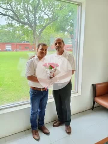 राजस्थान के रहने वाले मित्र दिल्ली होम गार्ड जिला अधिकारी कवरपाल जी से मुलाक़ात कई बिषय पर चर्चा...