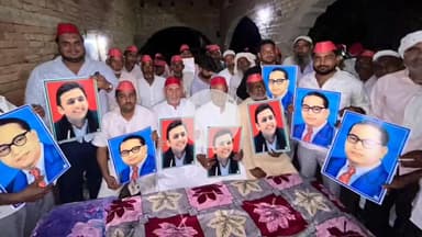 नौगावां सादात: नौगांव के गांव पेली तगा में सपा की जन पंचायत का आयोजन, भाजपा पर साधा निशाना