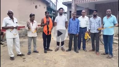 जांजगीर: जिले में घुमंतू पशुओं को लगाया जा रहा रिफ्लेक्टीव बेल्ट और टैग