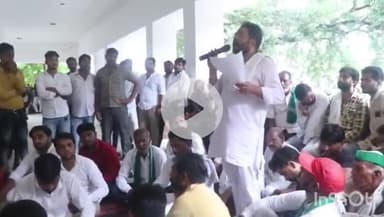 छिबरामऊ: तहसील पहुंचे भा.कि.यू. अराजनैतिक के पदाधिकारियों ने रामनगर मोहल्ले में जल भराव को लेकर SDM को ज्ञापन दिया