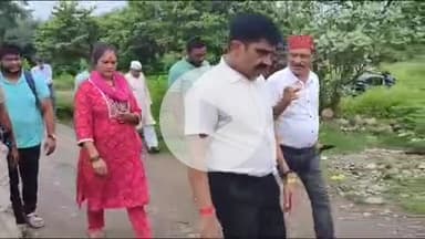 ऋषिकेश: मीरा नगर पहुंचे मेयर शंभू पासवान, बिजली विभाग के अधिकारियों के साथ किया निरीक्षण