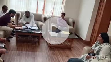 अरवल: जिला अतिथि गृह में हुई अनुसूचित जाति आयोग की समीक्षा बैठक, योजनाओं का त्वरित लाभ दिलाने के निर्देश