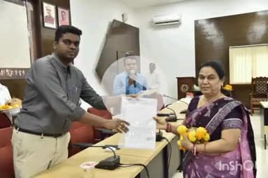 जगदलपुर: कलेक्टर ने 29 सेवानिवृत शासकीय सेवकों को दिया पेंशन प्राधिकार पत्र, शासकीय सेवकों को दी गई भावभीनी विदाई