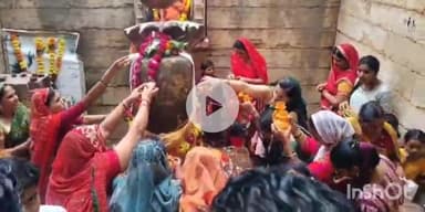 गंधवानी: गंधवानी से देवरा महादेव मंदिर तक अखंड भारत संकल्प कावड़ यात्रा निकाली गई, भक्तों ने किया अभिषेक