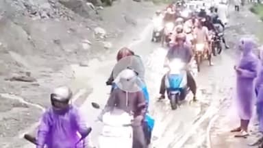 जोशियाड़ा: गंगोत्री हाईवे यातायात के लिए बहाल, प्रशासन ने लोगों से की अपील- सावधानी से करें यात्रा