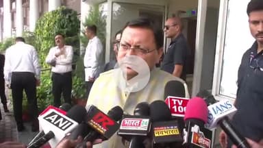 देहरादून: मुख्यमंत्री पुष्कर सिंह धामी ने देहरादून सचिवालय में आवास विभाग की बैठक में प्रधानमंत्री आवास योजना पर की चर्चा