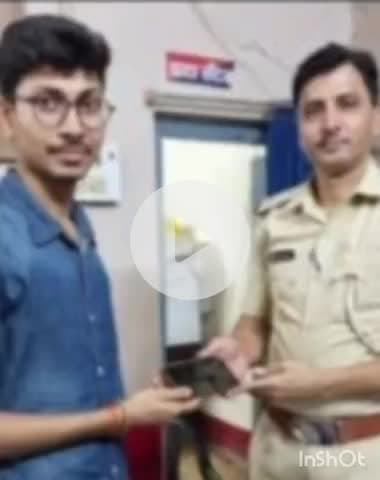 बेगूसराय: रतनपुर थाना पुलिस ने ऑपरेशन मुस्कान के तहत 3 मोबाइल धारकों को मोबाइल किए सुपुर्द