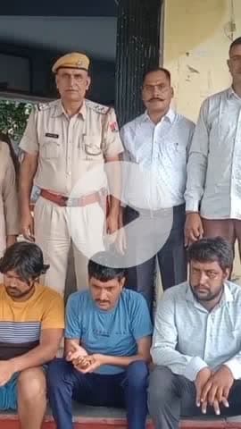 वैर: हलैना थाना पुलिस की कार्रवाई में मादक पदार्थ गांजा के मामले में गाड़ी सहित दो साथी तस्करों को किया गिरफ्तार