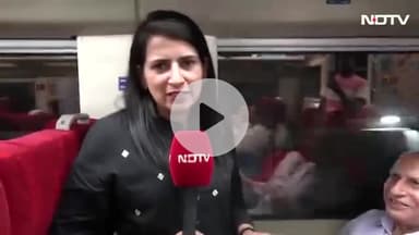 सालों बाद ट्रेन से कश्मीर जाते हुए रो पड़े कश्मीरी पंडित इनका दर्द आँखों और दिल मे साफ झलक रहा है | |