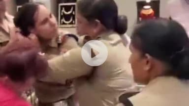 देहरादून: पलटन बाजार में पुलिस कर्मियों के साथ मारपीट का वीडियो आया सामने, आरोपी महिला ने पुलिस टीम से की थी मारपीट