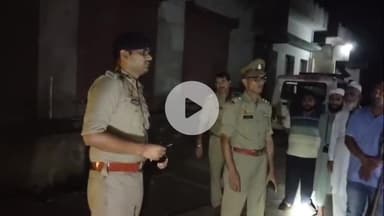 नौगावां सादात: गांव खेड़ा अपरौला में रात में पहरा देने वालों से मिले सीओ, दिया सुरक्षा का भरोसा