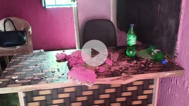 सिरदला: हजरा खाप स्कूल के जर्जर भवन में छत का प्लास्टर गिरा, जान जोखिम में डालकर बच्चे पढ़ने को मजबूर #jansamasya