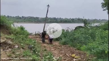 लाडपुरा: नयापुरा चंबल नदी में अज्ञात शव मिलने से मचा हड़कंप, शव को अस्पताल की मोर्चरी में रखवाया गया, पुलिस कर रही शिनाख्त