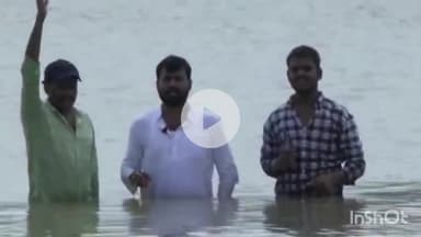 गोरखपुर: गोरखपुर:: छात्रसंघ चुनाव बहाली को लेकर पूर्व छात्र नेता ने राप्ती के राजघाट में ली जलसमाधि, वीडियो बाइट जारी कर दी जानकारी