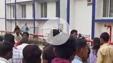 टीकमगढ़: जिला अस्पताल के पास डॉक्टर के घर पर प्राइवेट कर्मचारियों ने दो लोगों से की मारपीट