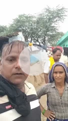 सीकरी: सीकरी थाना क्षेत्र से एक व्यक्ति द्वारा आत्महत्या की चेतावनी देने का वीडियो हुआ वायरल, परिवार ने प्रशासन से लगाई गुहार