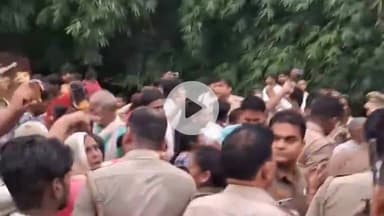 पडरौना: भिसवा सरकारी गाँव में जमीनी विवाद में घायल युवक की इलाज के दौरान मौत, परिजनों ने शव रखकर किया हंगामा