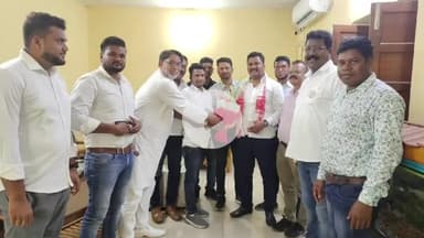 कोलेबिरा: फुटबॉल टूर्नामेंट में शामिल होंगी ग्रामीण विकास मंत्री दीपिका पांडेय सिंह, कोलेबिरा विधायक और समिति सदस्यों ने दिया निमंत्रण