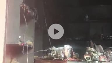 मोहनिया: भरखर में जनरल स्टोर सह किराना दुकान में लगी भीषण आग, लगभग ₹4 लाख का नुकसान, पुलिस जांच में जुटी