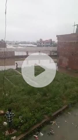 kareli ke haddi godam me logon ke gharo me ghusa badh ka paani#ganga jamuna#badh#kareli#shagunsportsacademy#paani