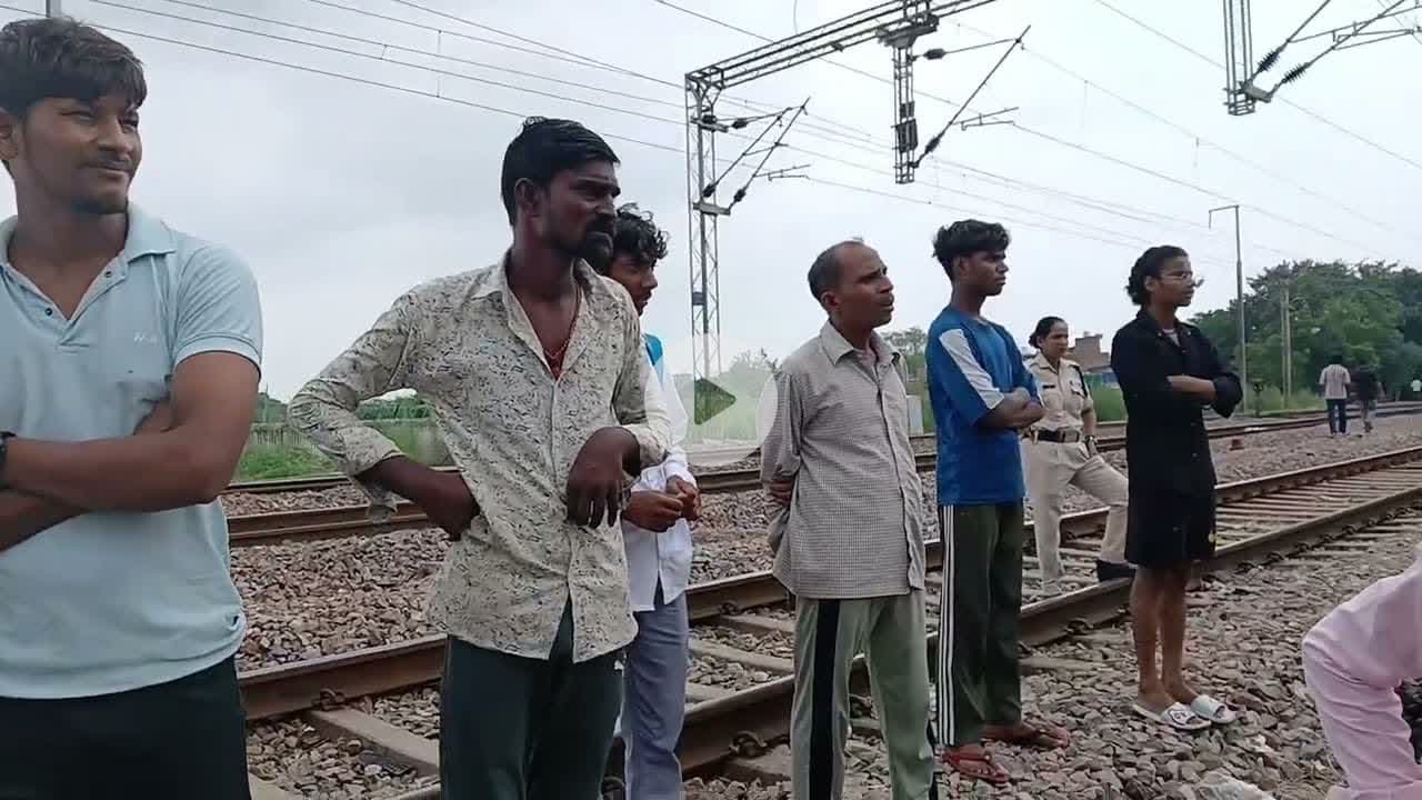 ट्रेन से क-ट कर बालक की मौ#त..