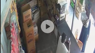 अमरोहा: गांव पलौला में बुर्काधारी महिलाओं ने दुकानदार को पुरानी रंजिश में दी गाली, झूठे मुकदमे में फंसाने की धमकी