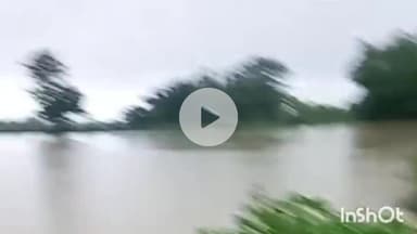 जमुई: मुश्लाधार बारिश से नदी का जलस्तर बढ़ा, लठाने और गारो नवादा मार्ग हुआ ध्वस्त, सड़क के ऊपर से बह रहा पानी, आवागमन बाधित