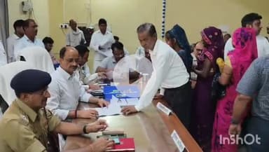 छिबरामऊ: छिबरामऊ तहसील में संपूर्ण समाधान तहसील दिवस में DM और SP ने फरियादियों की समस्याएं सुनकर किया निस्तारण