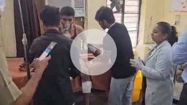 नारासन: कोटवाल आलमपुर में पुरानी रंजिश के चलते दो पक्षों के बीच हुआ खूनी संघर्ष, जमकर की गई फायरिंग, बाप और बेटा घायल