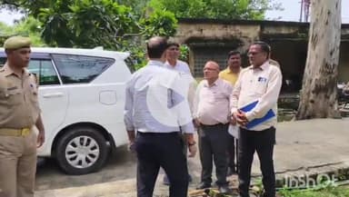 छिबरामऊ: पूर्वी बाईपास स्थित पशु चिकित्सालय का DM ने किया निरीक्षण, मौके पर मौजूद चिकित्सा अधिकारियों को दिए आवश्यक दिशा-निर्देश