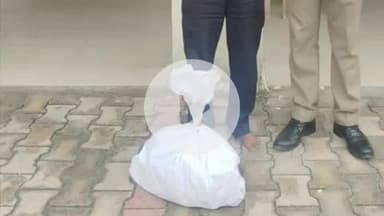 भगवानपुर: हसनपुर मदनपुर गांव के रास्ते से पुलिस ने देसी शराब के एक तस्कर को किया गिरफ्तार, बरामद हुए देसी शराब के पैकेट