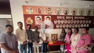 जगदलपुर: जिला कांग्रेस कमेटी ने राजीव भवन में सादगी से मनाई स्व. पंडित रविशंकर शुक्ल और स्व. विद्याचरण शुक्ल की जयंती